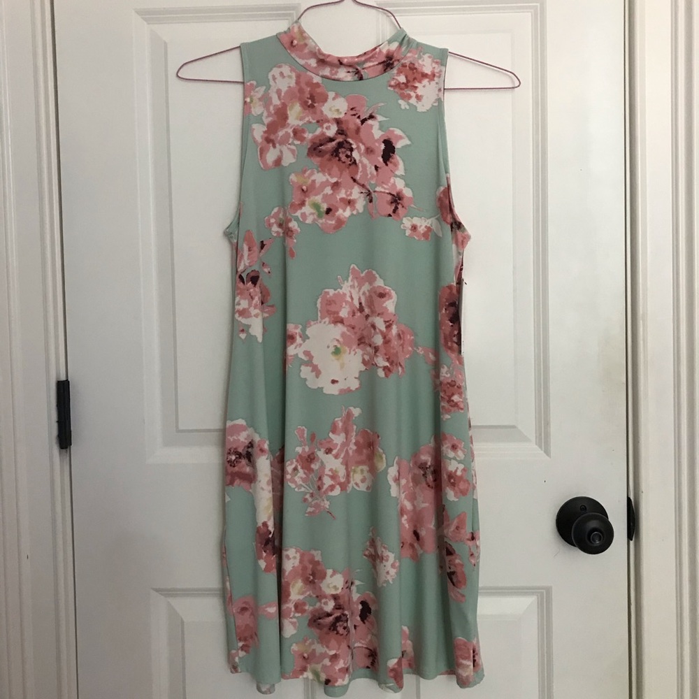 NWT Red Dress Boutique Floral Dress